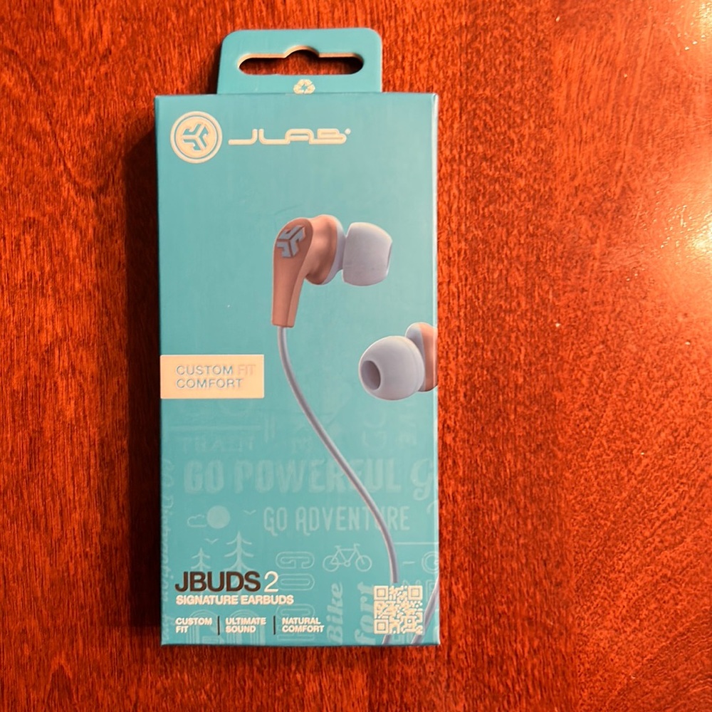 JBUDS2
SIGNATURE EARBUDS